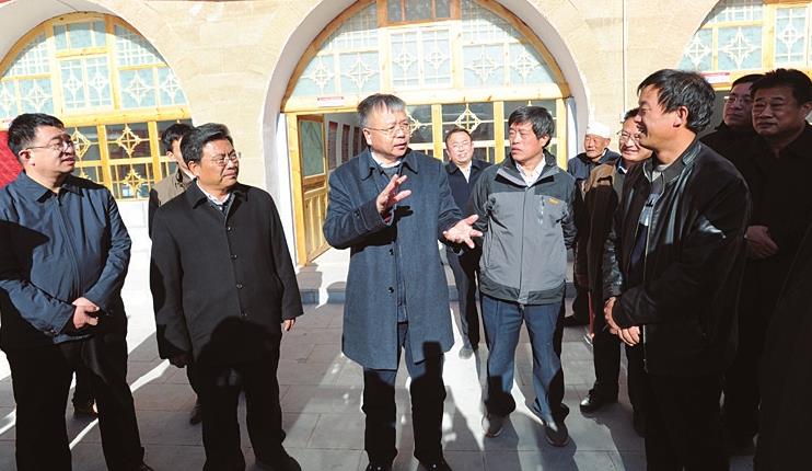 对标实干争先 开辟临汾各项事业新境界——访十九大代表、临汾市委书记岳普煜