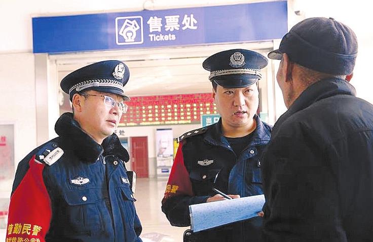 春运大幕拉开 山西交警守护平安回家路