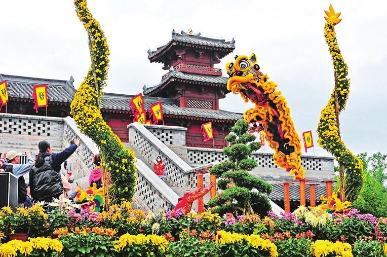 第十八届太原晋祠菊花文化节开幕